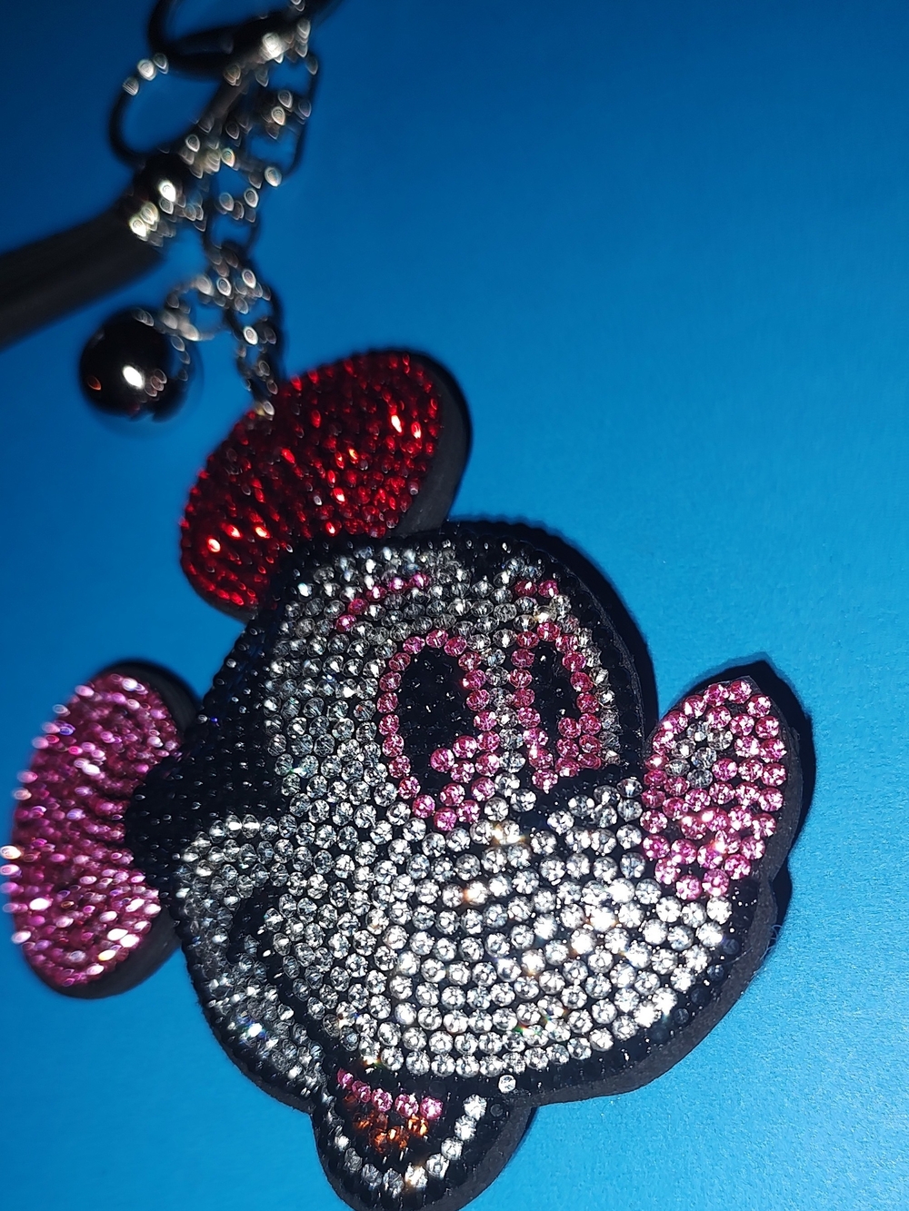 New! Rhinestone Mickey Mouse Keychain - Picture 3 of 3